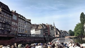 Bootsfahrt auf der Ill durch Strassburg mit Batorama, Wanderhunger, Tipps für ein Wochenende in Straßburg