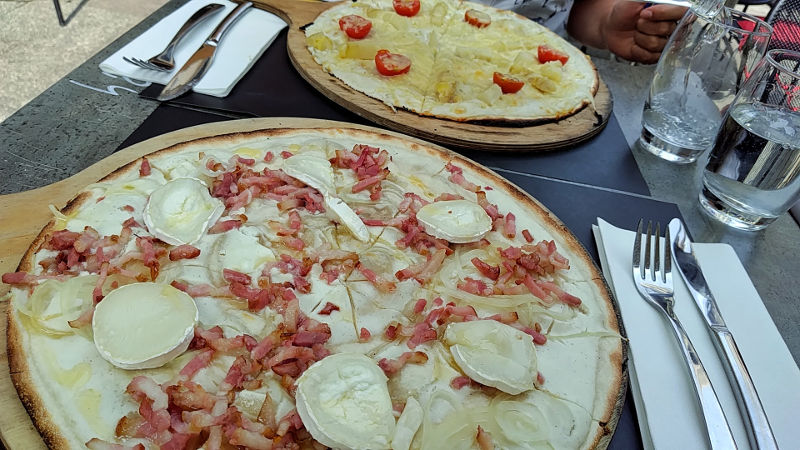 Flammkuchen essen in Strassburg, Wanderhunger