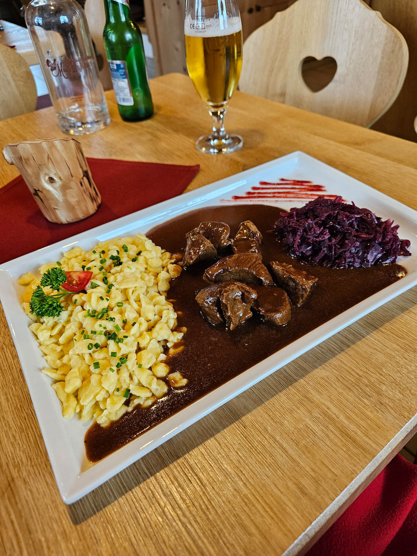 Gulasch mit Spätzle