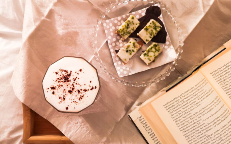 London Fog mit Pistazien-Ingwer-Schnitten | Earl Grey mit Milch | Rezept
